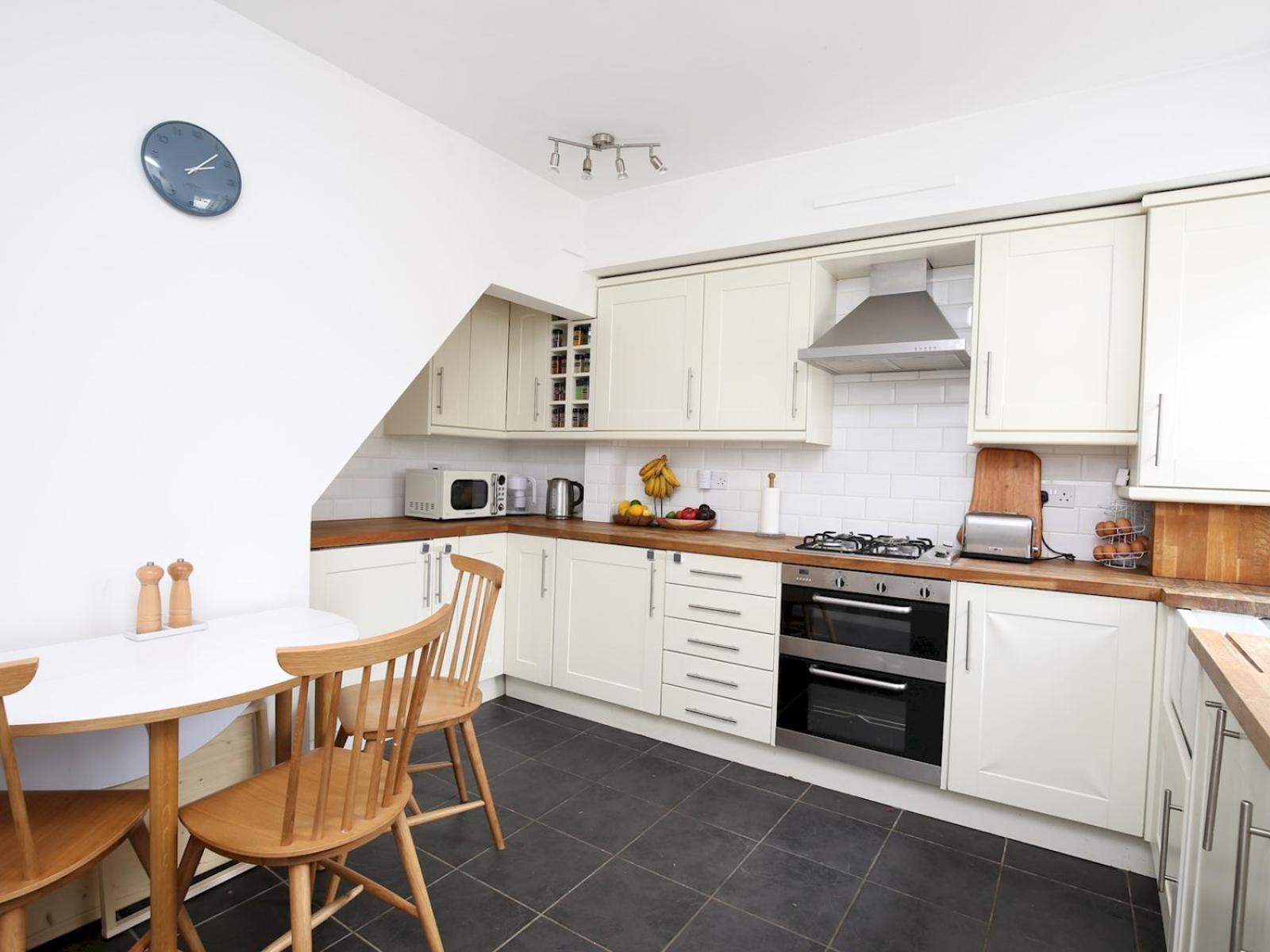 Villa Sunny Victorian 2Br Townhouse Oxford Pass The Keys Exterior foto